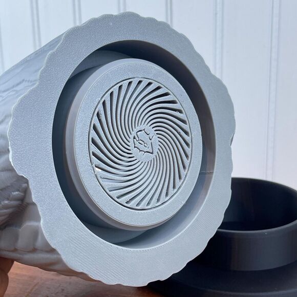 Wool Sweater Indoor Planter Pot, Cable Knit Flower Pot, 3D Printed Planter Pot - Picture 6 of 9